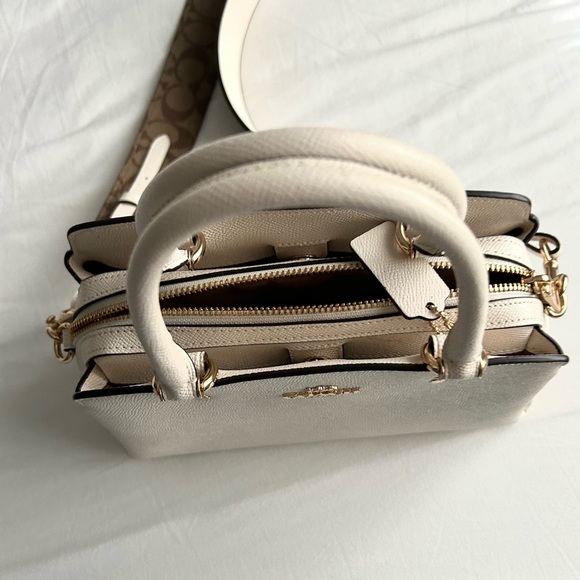 Coach bag crossbody/ satchel - Picture 2 of 5